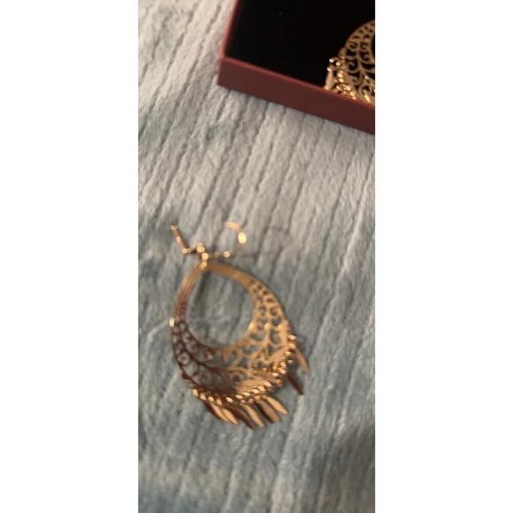 18K Gold Plated Filigree Cut-out Dangling Chandelier Earrings - Picture 4 of 5